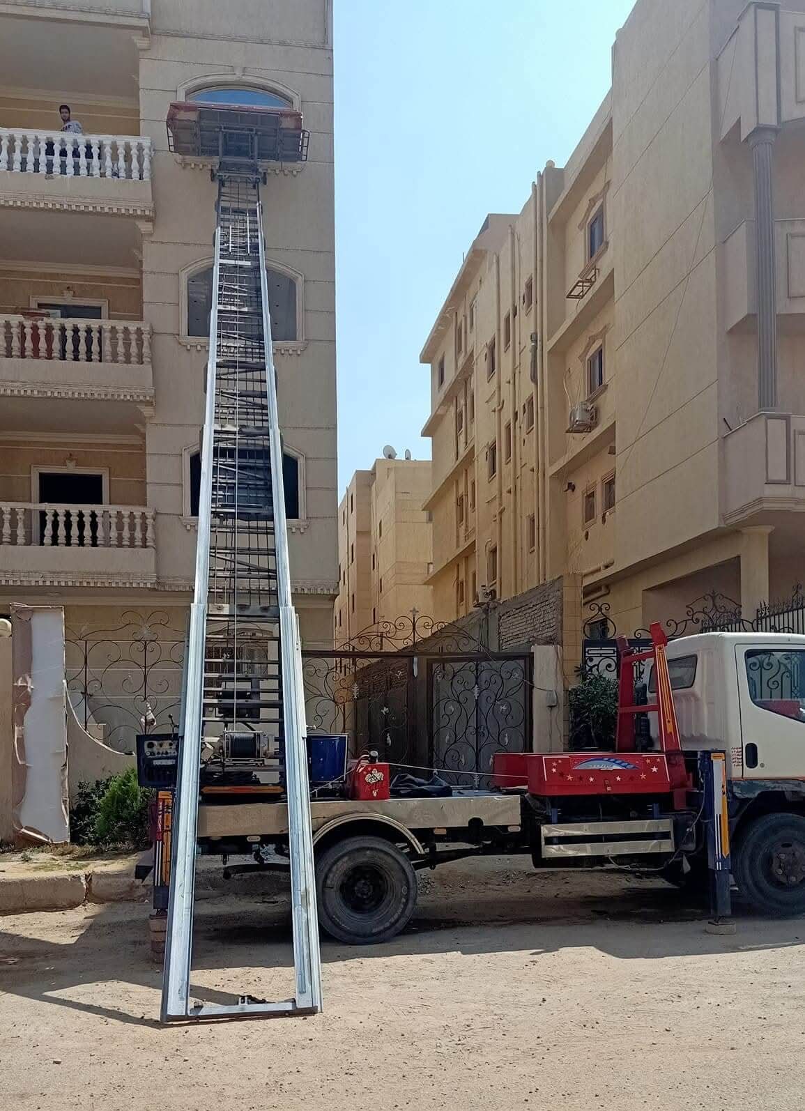 ونش رفع الاثاث بالمهندسين
